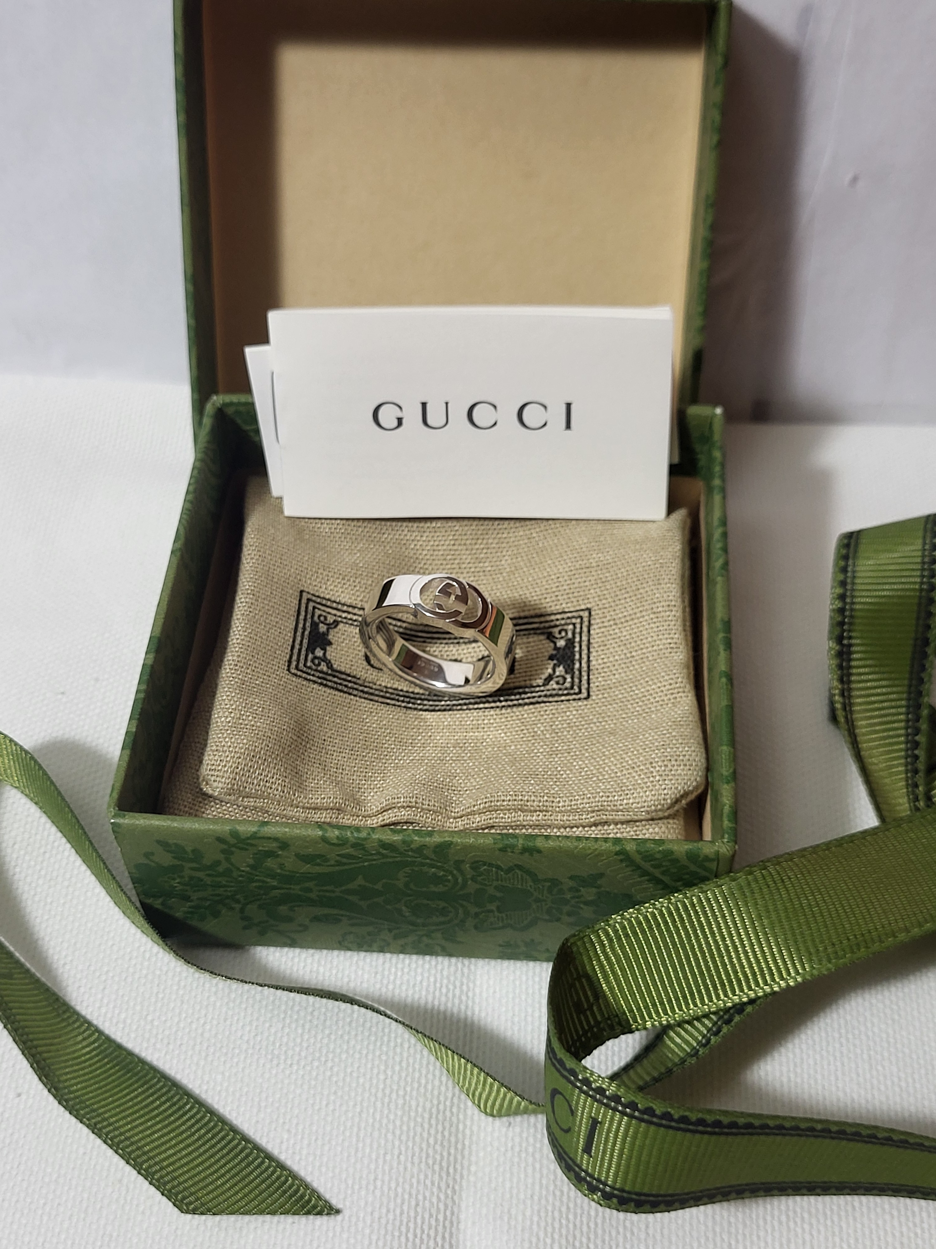 Gucci Silver Interlocking G Ring With Box. #110